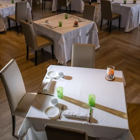 Hotel Commercio 4*