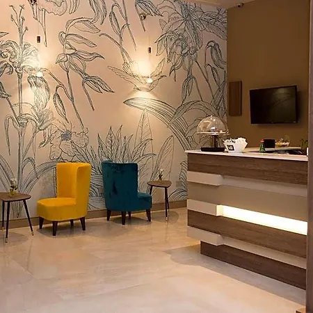 Commercio Hotel 4*