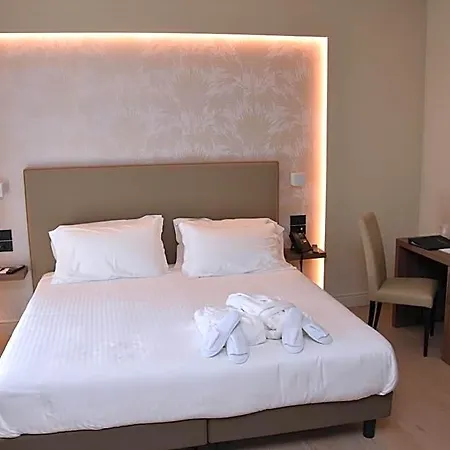 Commercio 4*