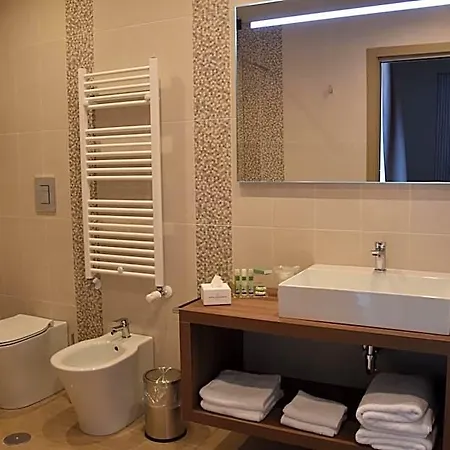 Hotel Commercio 4*