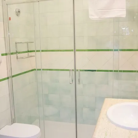 Commercio Hotel 4*