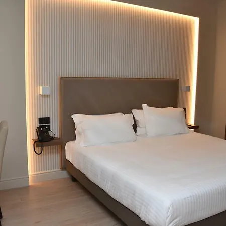 Commercio 4*